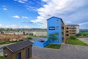 🏡 Ground Floor 2-Bedroom Apartment – Fleurhof, Roodepoort