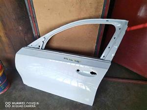 Bmw g20 left front door