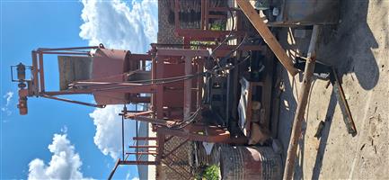 HIPPO 357 SEMI AUTOMATIC BRICK AND BLOCK MAKING MACHINE