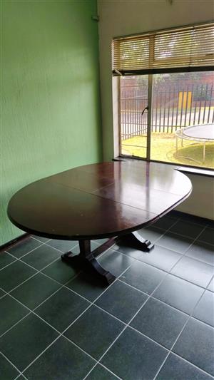 Expandable Wooden Dining Room Table