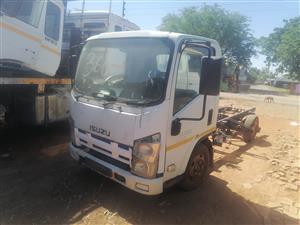Isuzu 250 truck stripping for spares