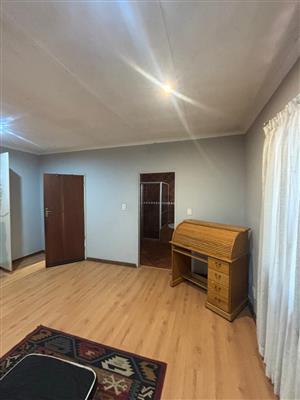 Rental near Menlyn Maine