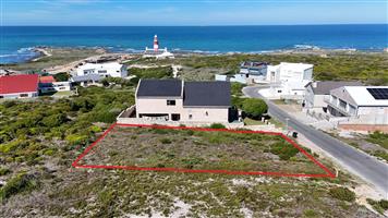 Vacant land with view across ocean and lighthouse FOR SALE