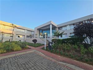 Ground floor space to let in Country Club Estate Woodmead