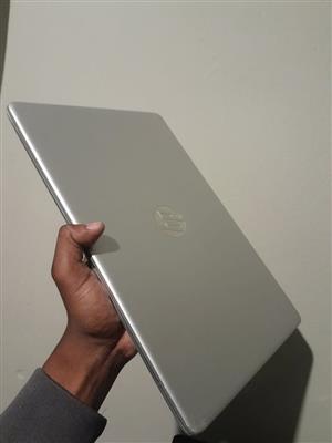 Hzp G9 core i5 11th generation 8gb ram 512gb ssd