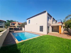 Hartbeespoort - Your Dream Retreat in Bougainvilla Estate!