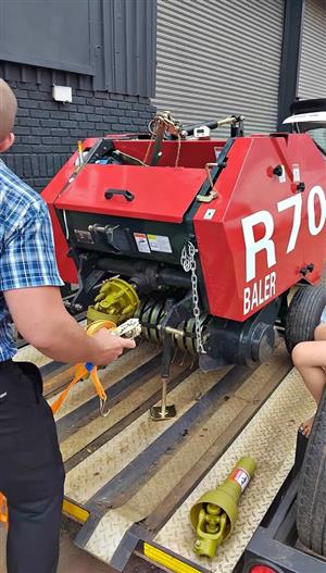 R70 mini round baler