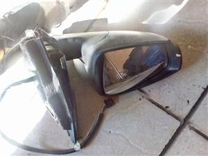 Polo 8 side mirror