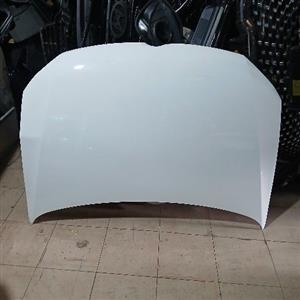 polo vivo bonnet 