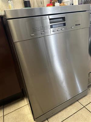 Miele Dishwasher Silver model G5500 Se