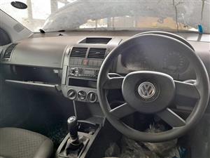 VW Polo bujwa 1.6 interior parts 