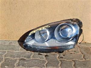 VW GOLF 5 XENON HEADLIGHT LEFT SIDE (VERY CLEAN)