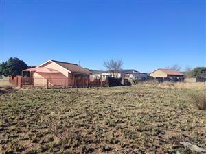 633m² stand for sale in Swartruggens!