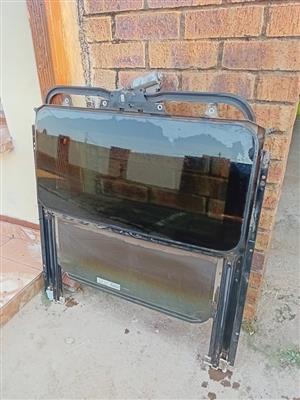 Vw polo sunroof inbuilt