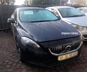 FOR SALE – 2015 VOLVO V40 T4 1.6 POWERSHIFT PETROL
