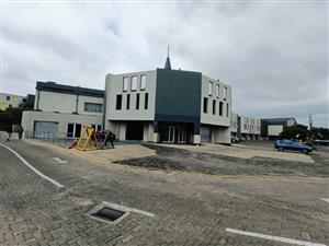 Versatile Showroom/ Mini-distribution unit of 346 m² to let in Half House Midrand, located in the Hub of Midrand!