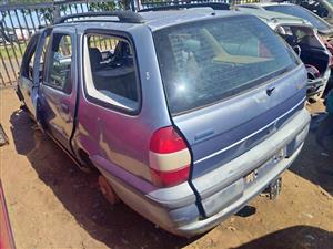Fiat palio weekend stripping for spares 