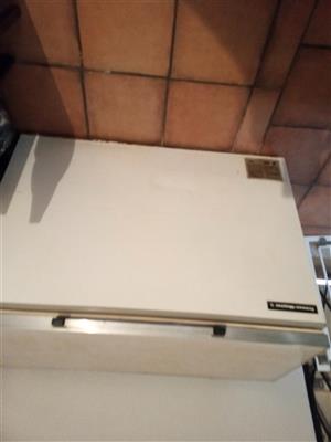 Deep freezer for sale. In working condition. Used
