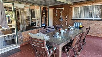 Patio table and chairs 8 seater