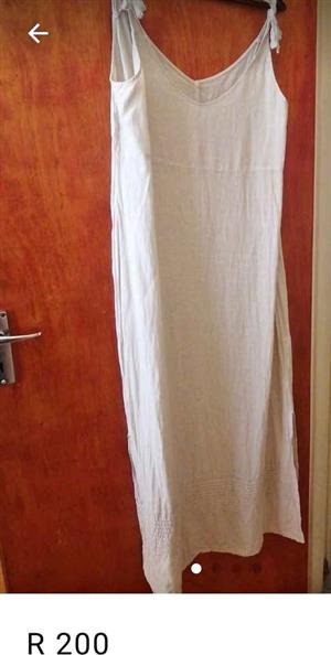Dress long linen size 16 Woolworths