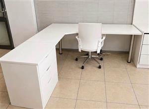 Executive L-desk  with draws