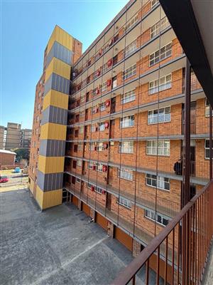 Apartment For Sale in Sunnyside