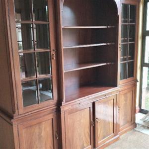 Display Cabinet 