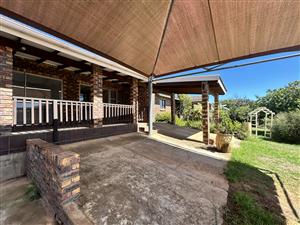 Elegant 4-Bedroom Home with Dual Living Potential – Wavecrest, Jeffreys Bay