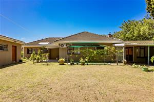 Prime Durbanville Property with Guesthouse Application Submitted