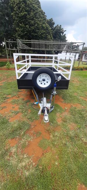 3 meter x 1.5 meter x 900mm 1.6 ton Braked