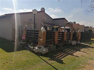 Townhouse For Sale in Elspark