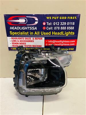 Hyundai Staria H1 right side halogen headlight (2022)
