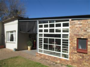 Well situated and Spacious Family Home in the very popular Moot Area