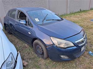 Opel Astra 1.6 stripping for spares