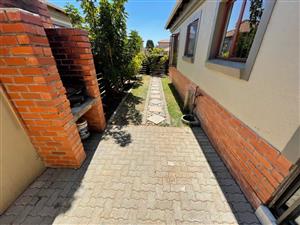 Townhouse For Sale in NOORDWYK