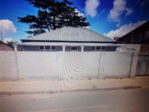 House For Sale in La Rochelle