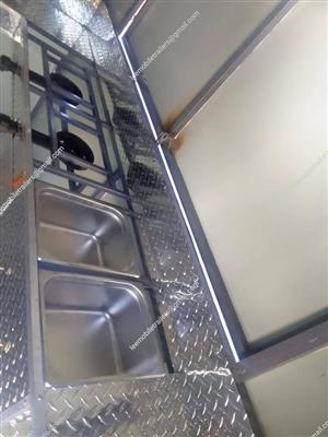 Mobile kitchen trailers