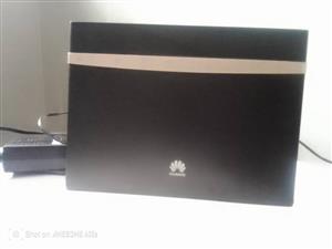 5G HUAWEI B525 SIM Wi-Fi Router