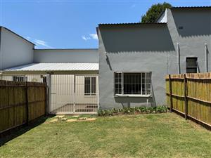 Modern Two-Bedroom Garden Cottage in Central Hilton