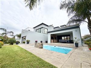Architectural Perfection Meets Fairway Living, 4 Bed Modern Sanctuary