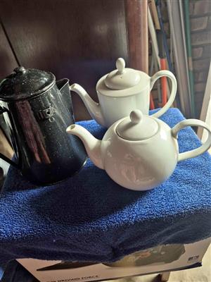 Coffee and tee jugs for sale