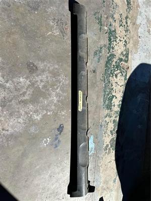 Hyundai side skirt