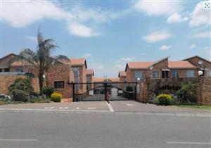 Apartment For Sale in Honeydew
