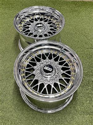 17 INCH BBS CHROME (DEEP DISH) DESIGN RIM SET NARROWS/WIDES