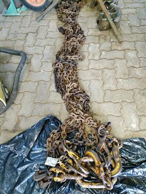 4 LEGGED CHAIN LIFT FOR SALE 