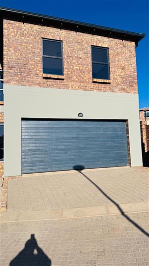 House For Sale in Die Heuwel