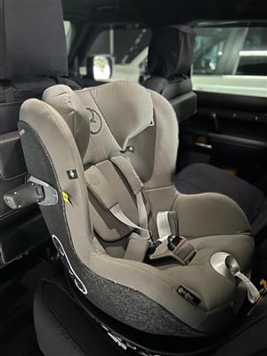 Cybex  Baby Car Seat