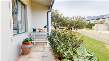 Stunning short term semi furnished 3-bed, 2-bath home in Val du Charon Estate