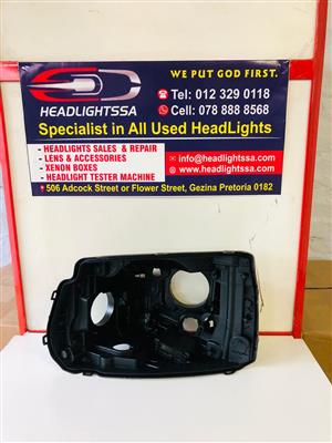 Land Rover Discovery 4 facelift left side headlight replacement housing (2 box)