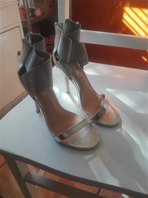 Silver Zoom sandal high heel